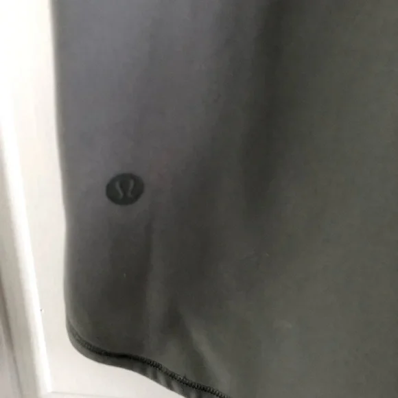 Lululemon On the Fly Skirt - Picture 4 of 5